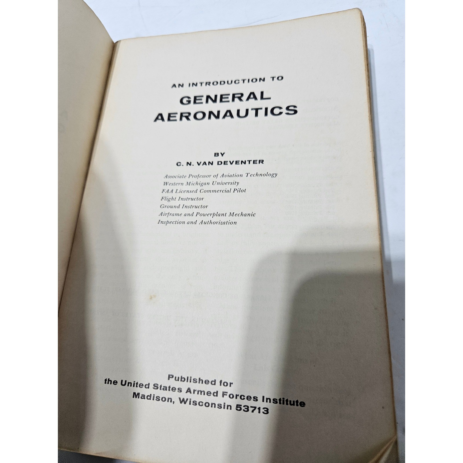 E700 An Introduction to General Aeronautics Second Edition by Deventer 1970