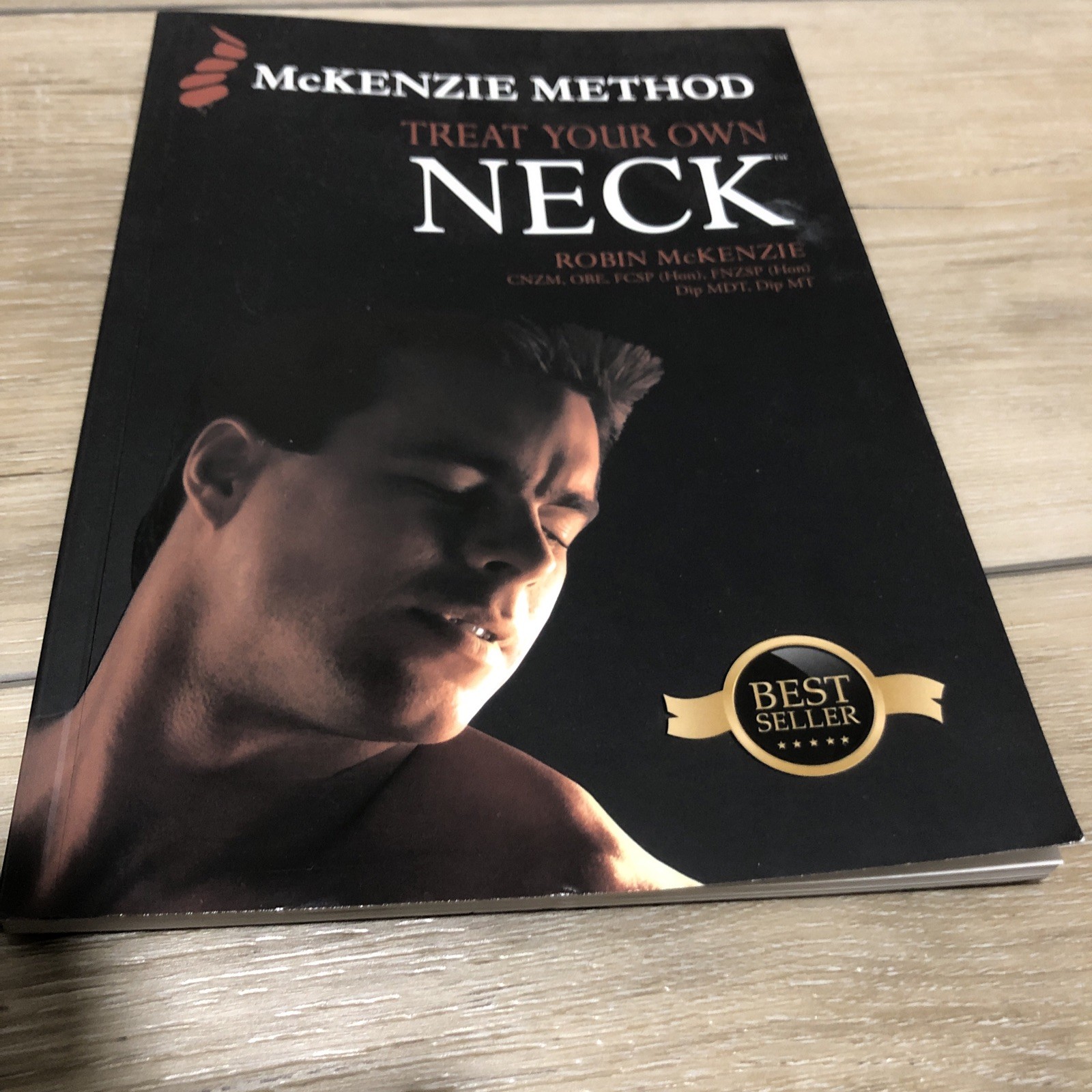 Treat Your Own Neck by Robin McKenzie (2011, Trade Paperback)